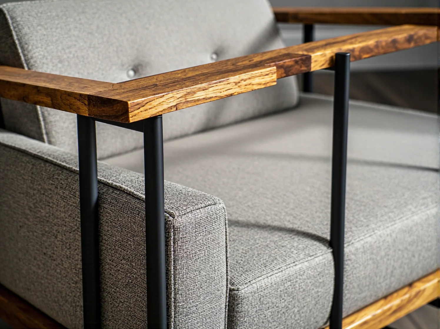 Zbliżenie na detale i wysokiej jakości wykończenie stylowego łóżka z certyfikatem FSC.